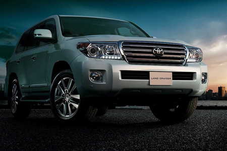 Прокат и аренда Toyota Land Cruiser 200 2012 в Баку по низким ценам Прокат и аренда Toyota Land Cruiser 200 2012 в Баку по низким ценам